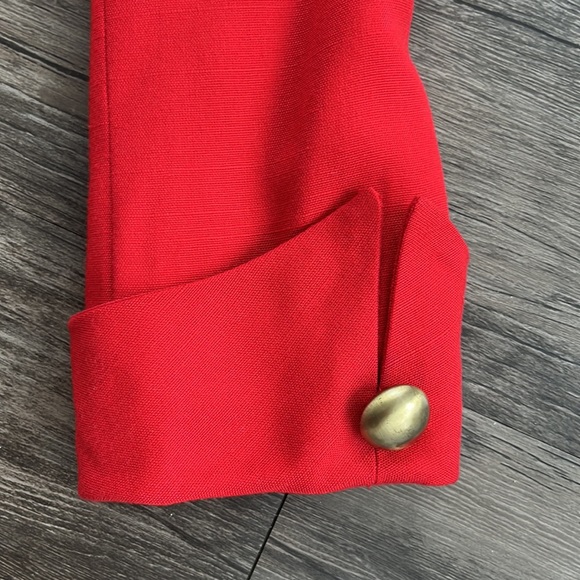 Neiman Marcus | Red Skirt Set | 8 - Picture 11 of 17